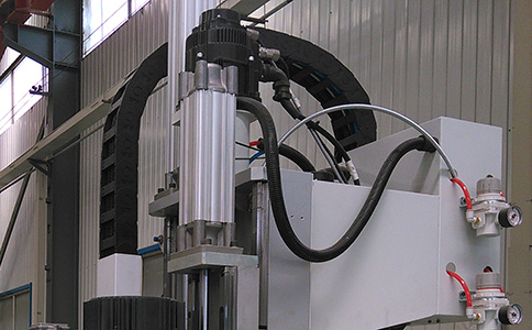 拖鏈電纜應用于工業自動化設備